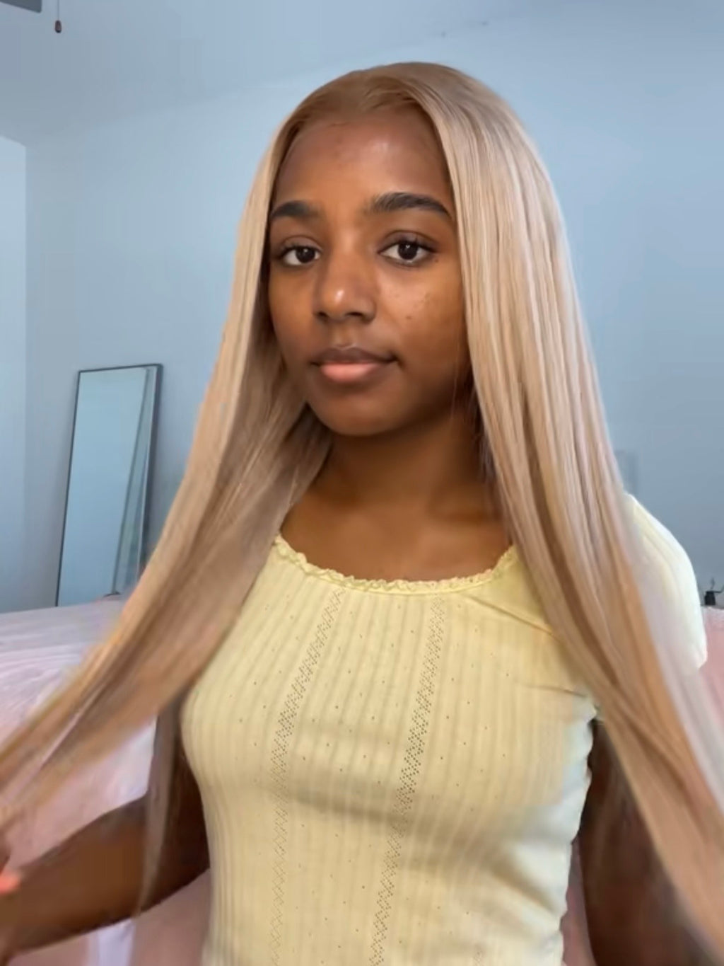 MEGALOOK 13x6 Ash Wig